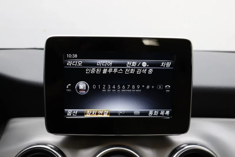 Mercedes-Benz GLA-Class