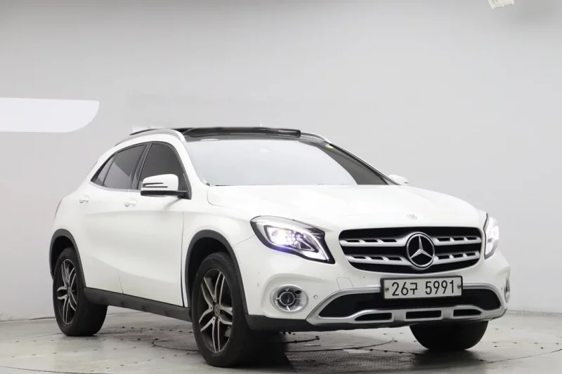 Mercedes-Benz GLA-Class