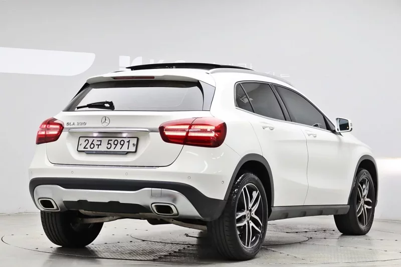 Mercedes-Benz GLA-Class