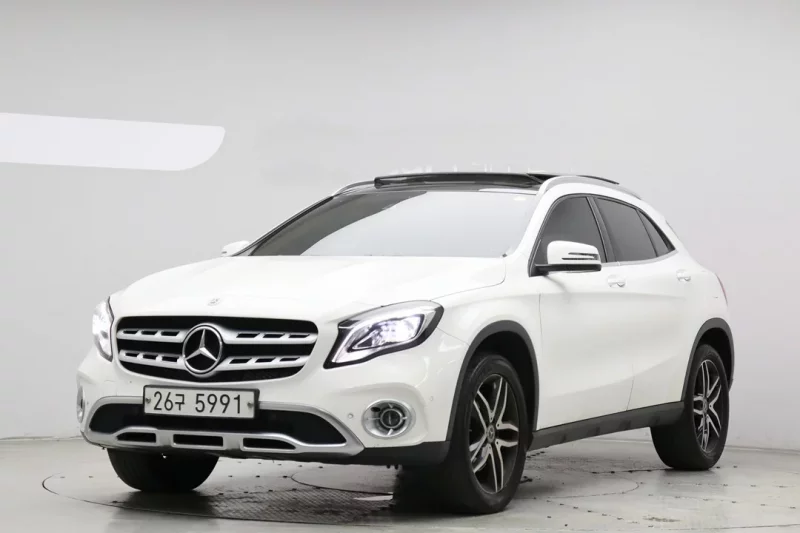 Mercedes-Benz GLA-Class