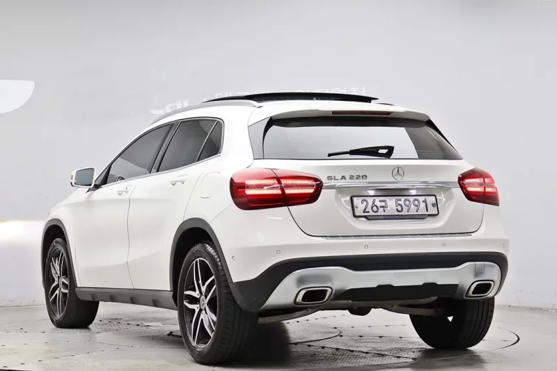 Mercedes-Benz GLA-Class