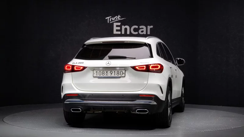 Mercedes-Benz GLA-Class