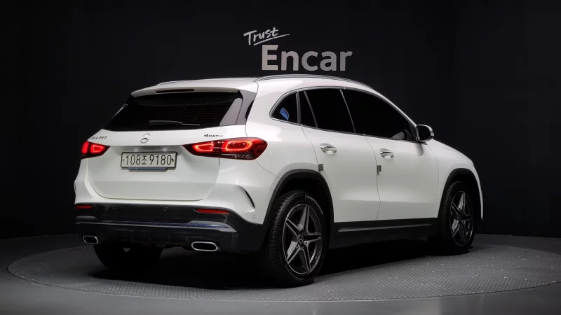 Mercedes-Benz GLA-Class