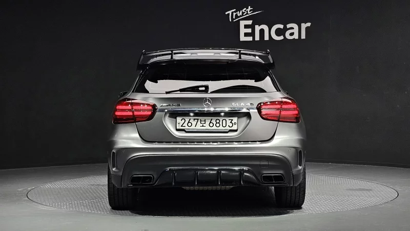 Mercedes-Benz GLA-Class