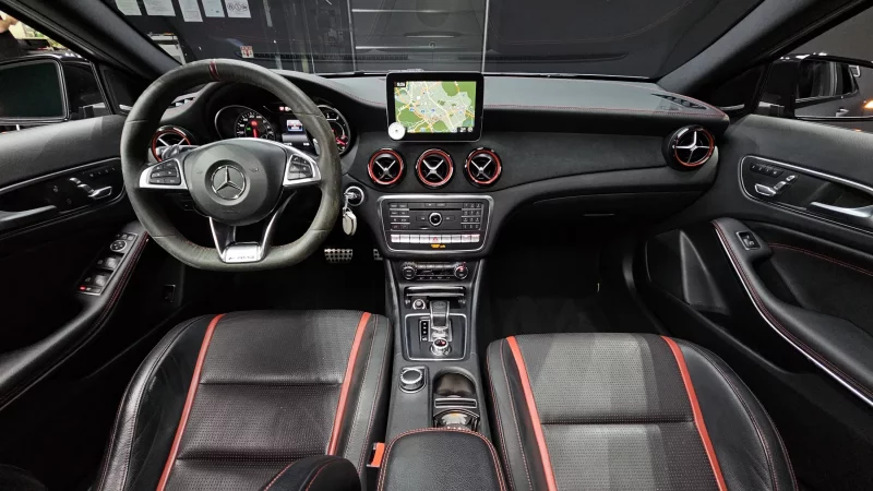 Mercedes-Benz GLA-Class