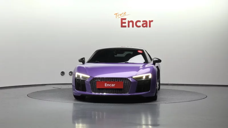 Audi R8