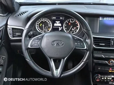 Infiniti QX30