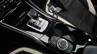 Infiniti Q30