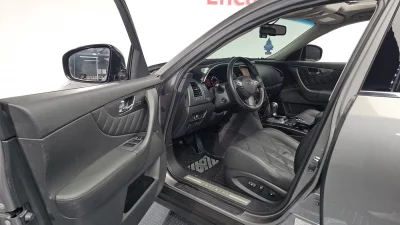 Infiniti FX