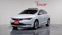 Chrysler 200