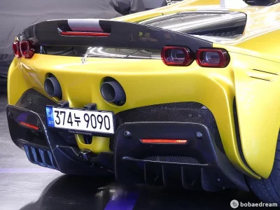 Ferrari SF90