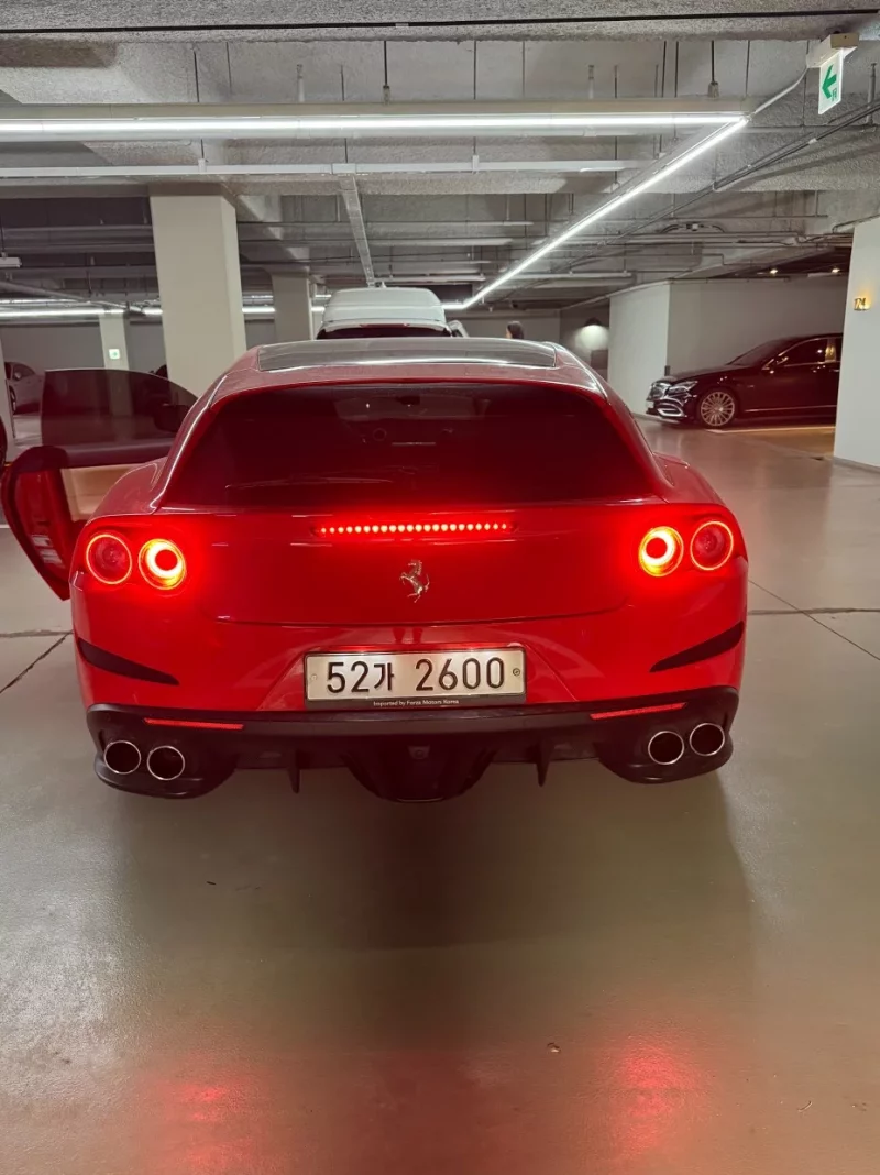 Ferrari GTC4 Lusso