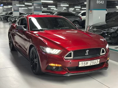 Ford MUSTANG