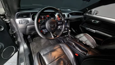 Ford MUSTANG