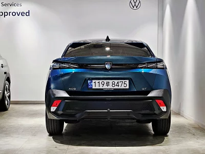 Peugeot 408