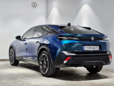 Peugeot 408