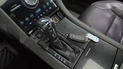 Ford TAURUS