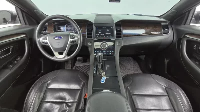 Ford TAURUS