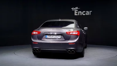 Maserati GHIBLI