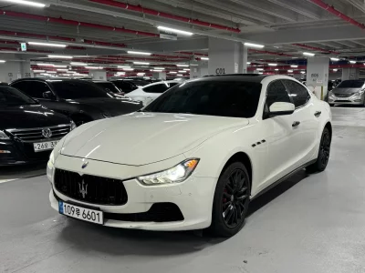 Maserati GHIBLI