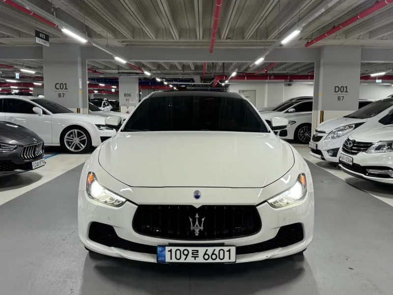 Maserati GHIBLI