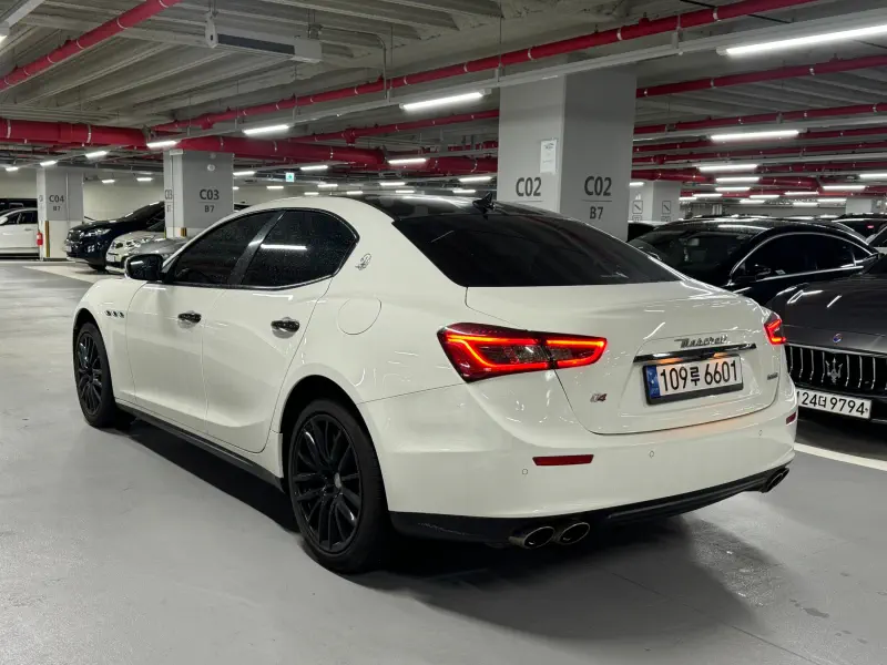 Maserati Ghibli