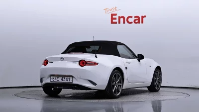 Mazda MX-5 Miata