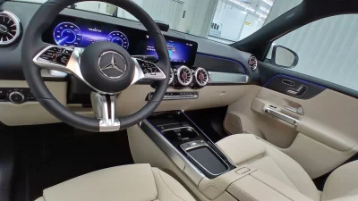 Mercedes-Benz EQB