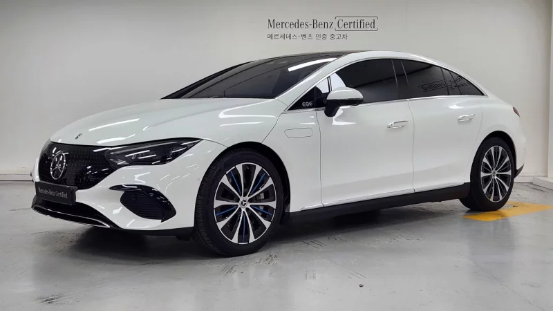 Mercedes-Benz EQE