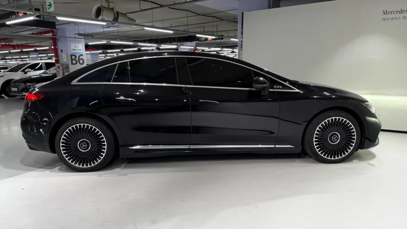 Mercedes-Benz EQE