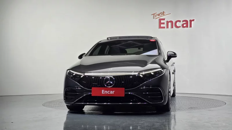 Mercedes-Benz EQS