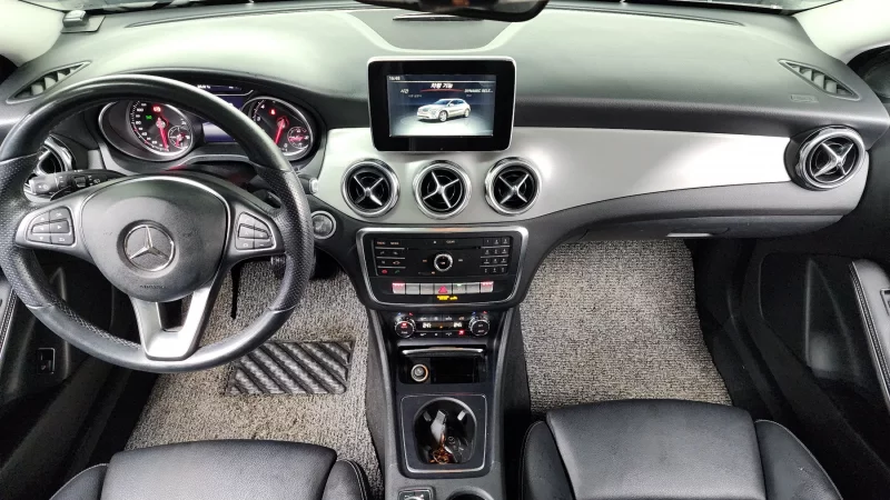 Mercedes-Benz GLA-Class