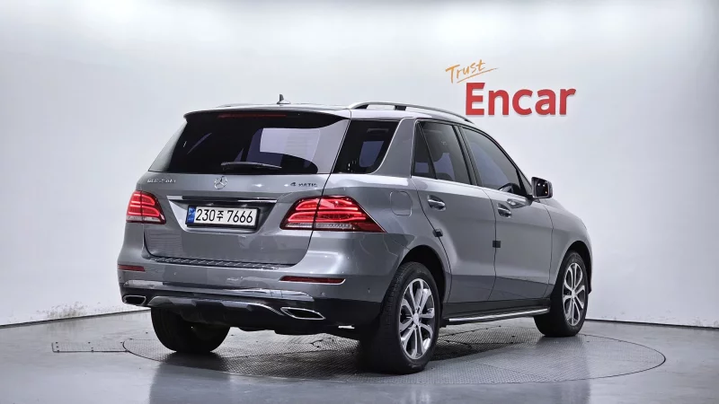 Mercedes-Benz GLE-Class