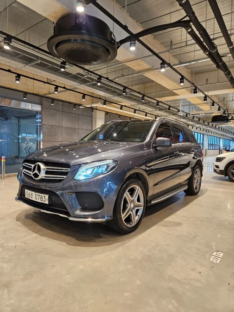 Mercedes-Benz GLE-Class