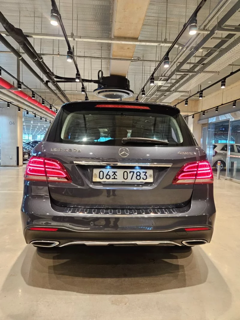 Mercedes-Benz GLE-Class