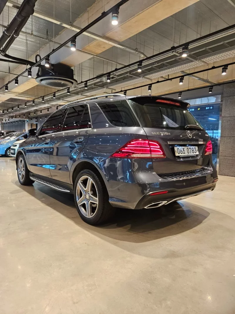 Mercedes-Benz GLE-Class