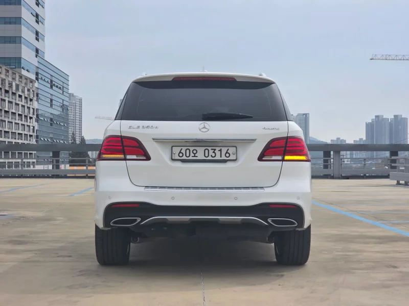 Mercedes-Benz GLE-Class