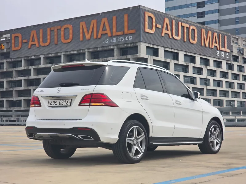 Mercedes-Benz GLE-Class