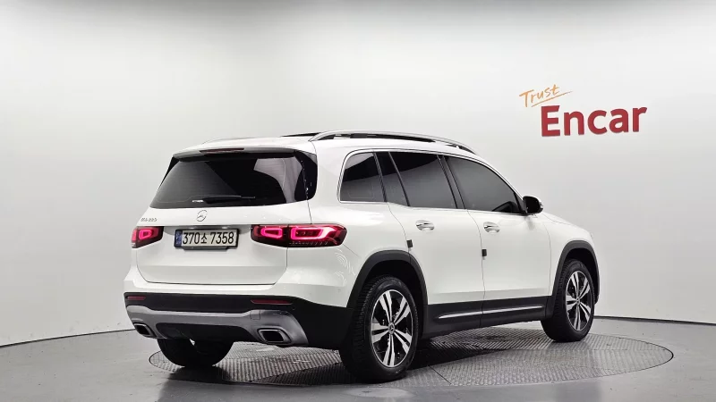 Mercedes-Benz GLB-Class