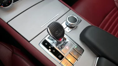 Mercedes-Benz SL-Class