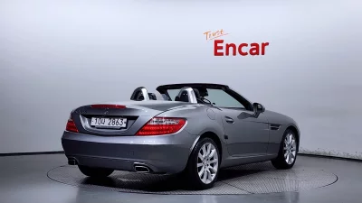 Mercedes-Benz SLK-Class
