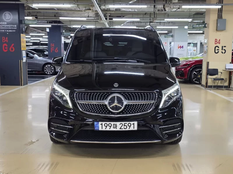 Mercedes-Benz V-Class