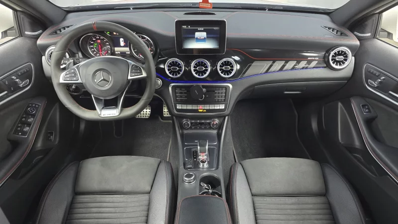 Mercedes-Benz GLA-Class