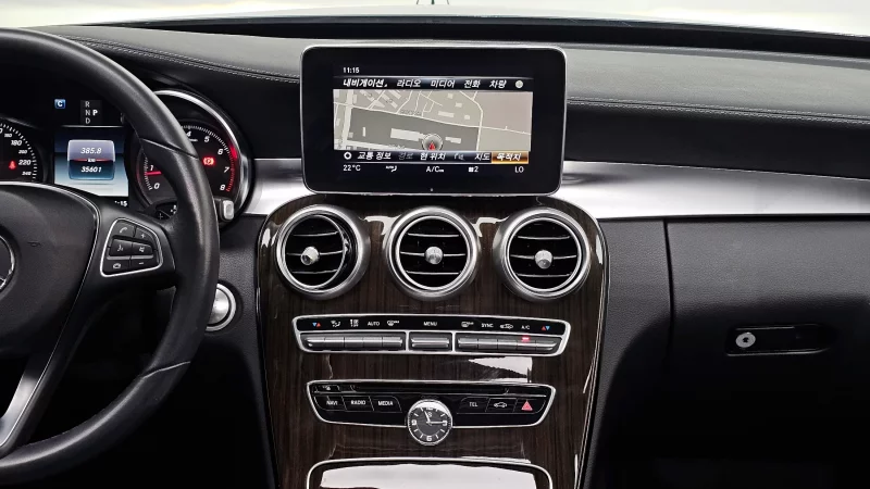 Mercedes-Benz C-Class