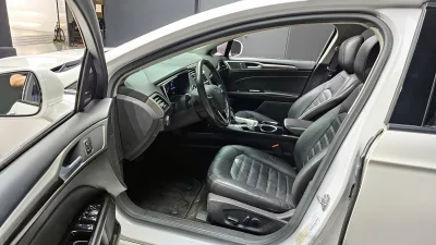 Ford FUSION