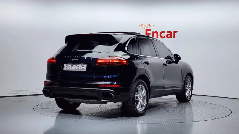 Porsche CAYENNE
