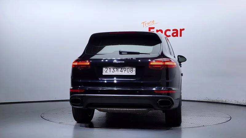 Porsche CAYENNE
