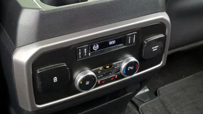 Ford EXPEDITION