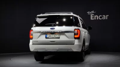 Ford EXPEDITION
