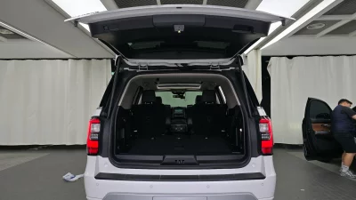 Ford EXPEDITION